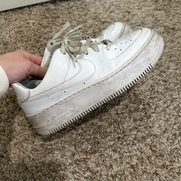 White Nike Airforce 1 Platform - Picture 3 of 4
